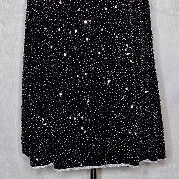 Stenay Silk Black & White Beaded & Sequins Sleeveless Swing Style Cocktail Dress - Picture 6 of 10